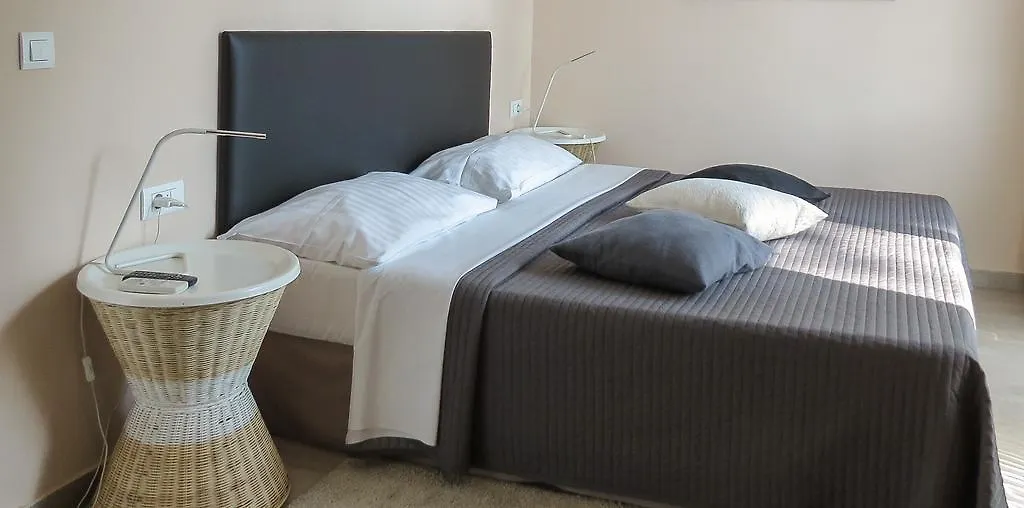Bed And Breakfast Four Rooms Zadar 3*,  Croatie