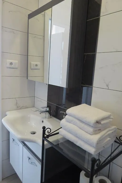 Bed And Breakfast Four Rooms Zadar 3*,  Croatie